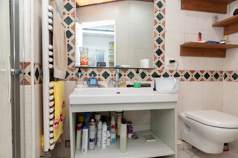 Foto 31a35535-044b-42b4-8159-cae20384f736. Pis a plaça d'artós 9999 a Sarrià Barcelona