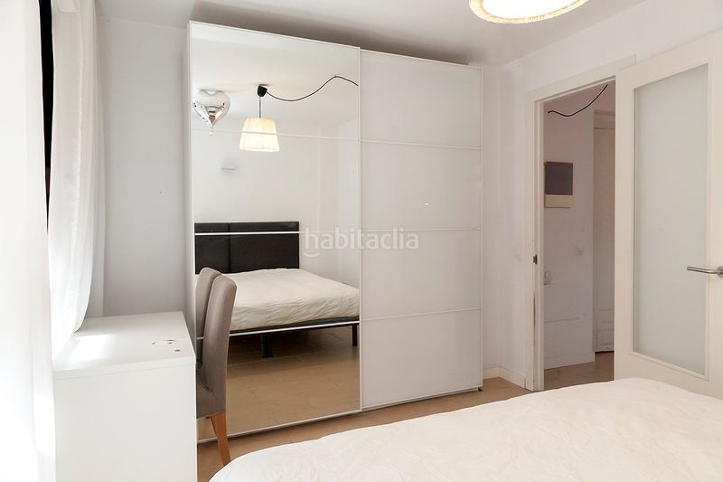 Foto 5c9c6c5e-fa81-4f59-977e-30d4a47d69f7. Dúplex amb calefacció a La Salut Barcelona