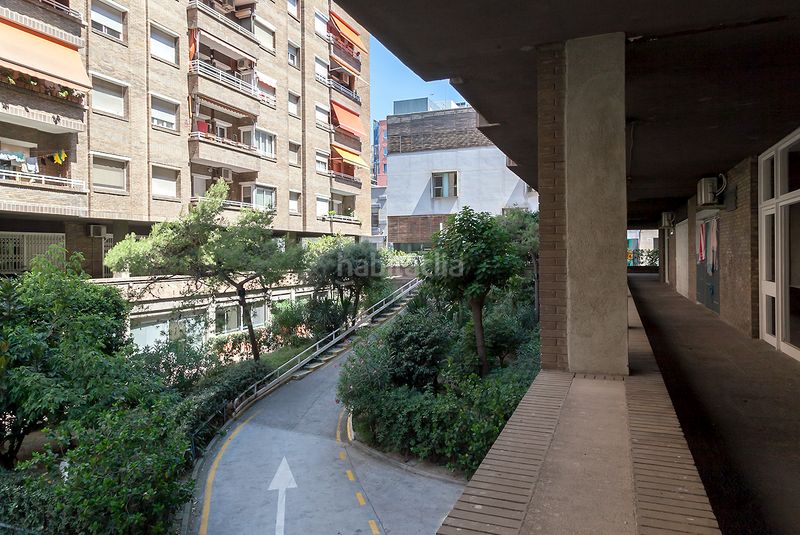 Foto f33e58b7-dcf4-4b32-825b-5baf3d7de25a. Pis a El Poble Sec - Parc de Montjuïc Barcelona