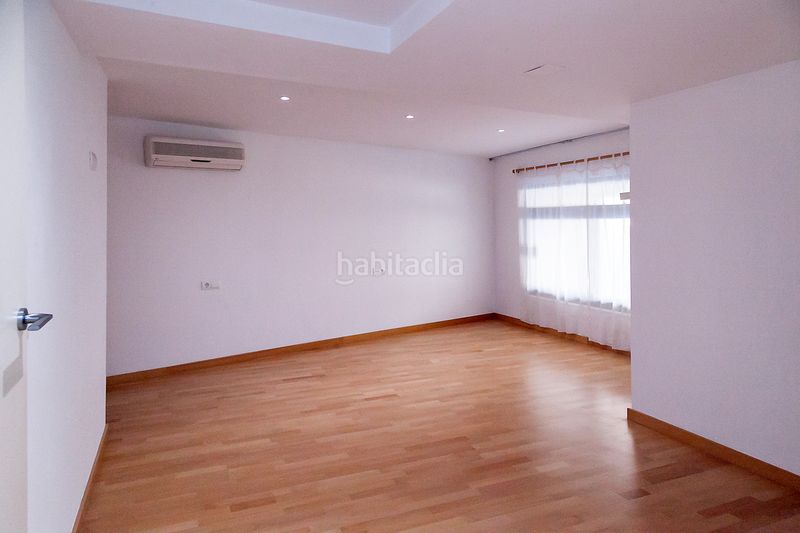 Foto e55b3704-5538-460e-b47a-8661510e135e. Pis a El Coll Barcelona