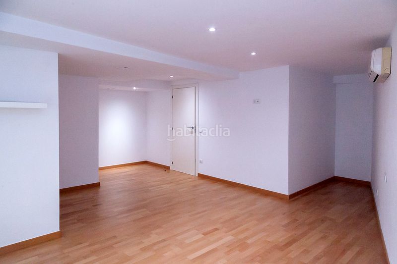 Foto ebf6da40-6bf3-48ea-b8bb-6ae0aa7f39a0. Pis a El Coll Barcelona