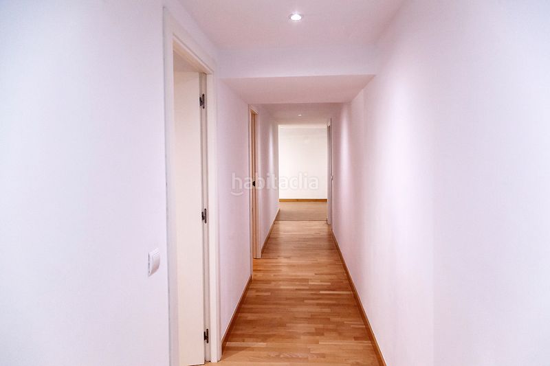 Foto ed6bf029-6a0e-42c6-a90b-b0c2cbe9c465. Pis a El Coll Barcelona