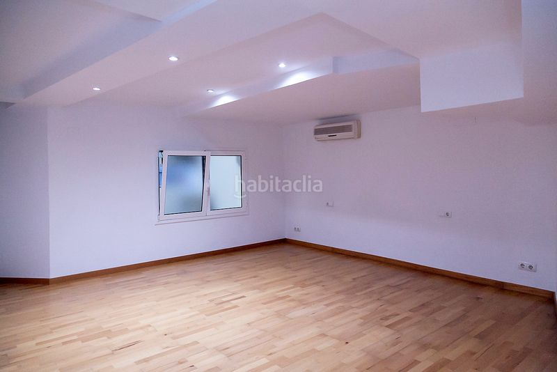 Foto f2d4d198-8eb4-4af5-bf7e-bf2b23f403dd. Pis a El Coll Barcelona