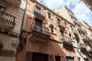 Ático  Carrer de martínez de la rosa. Ático con terraza privada en el corazón de vila de gràcia