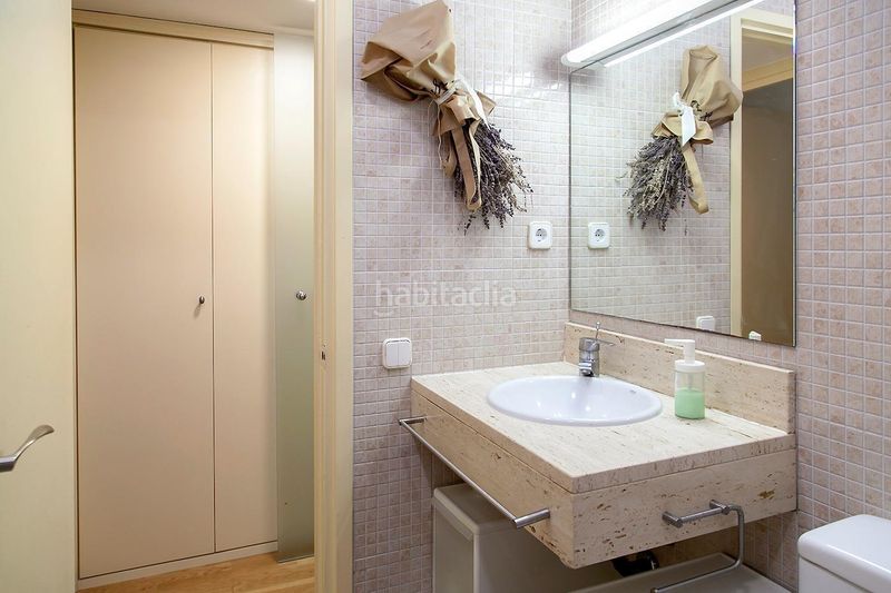 Foto c53da5df-82b0-4239-9362-f00f0dae63f8. Pis a Vila de Gràcia Barcelona