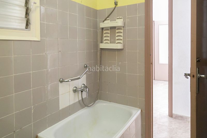 Foto b8441ac4-cd49-416b-b43f-c82bf0359249. Pis a La Salut Barcelona