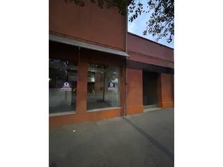 Lloguer Local Comercial a Avinguda reis catòlics 4. Local en alquiler en olot