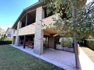 Casa  Pau casals. La vall den bas  garrotxa  casa unifamiliar