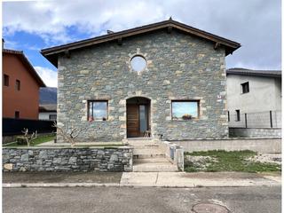 Casa a Vall den Bas (La). La vall den bas, casa unifamiliar.