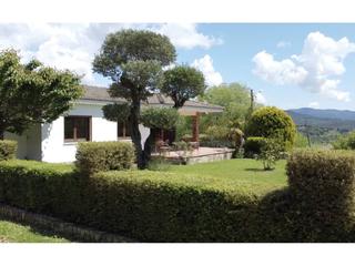 Casa  Aiguaneix. Les planes dhosotoles  garrotxa  unifamiliar