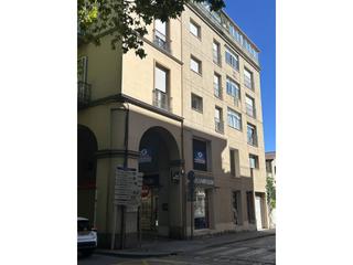 Miete Geschäftsraum in Clarà 1. Alquiler local olot plaza clarà