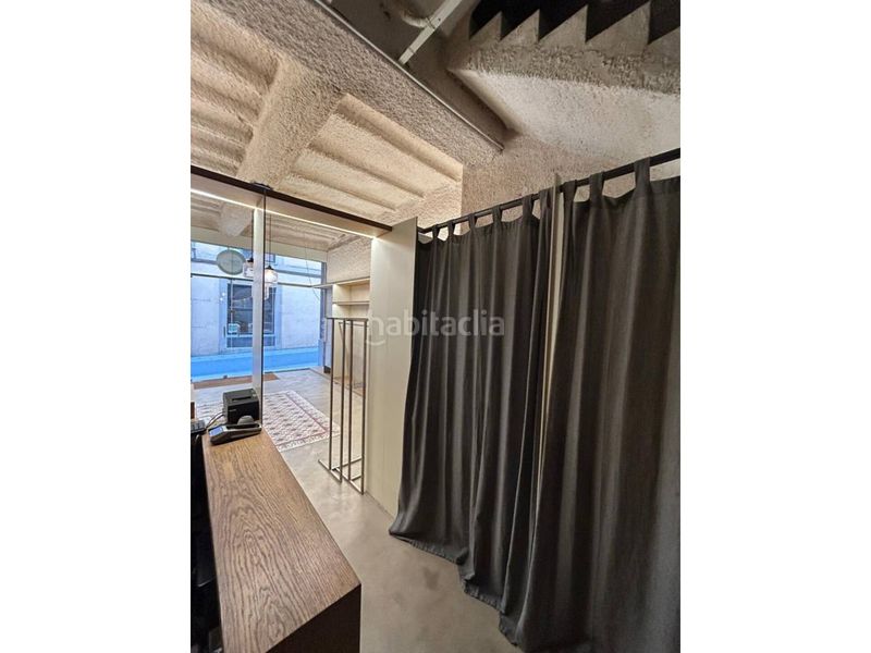 Foto 4d7dbd39-cad3-4572-a46a-28a7e7e6afec. Lloguer local comercial a Olot