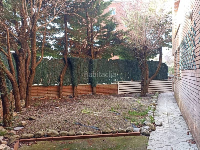 Foto 9f3207d2-97b6-4f98-b848-2c13dfcfa2ff. Casa adossada amb calefacció aparcament a Olot