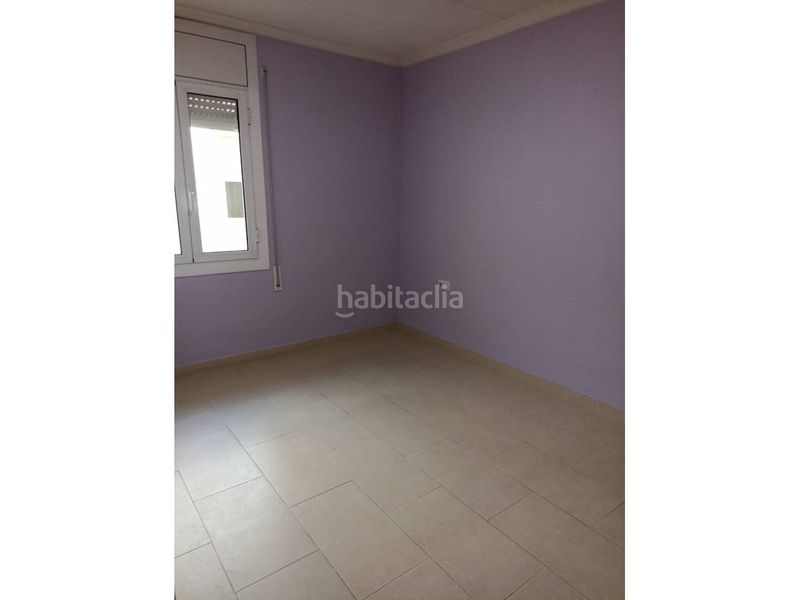 Foto c9f299c8-0ad2-496a-b3e1-ac1b91f11c62. Casa adossada amb calefacció aparcament a Olot
