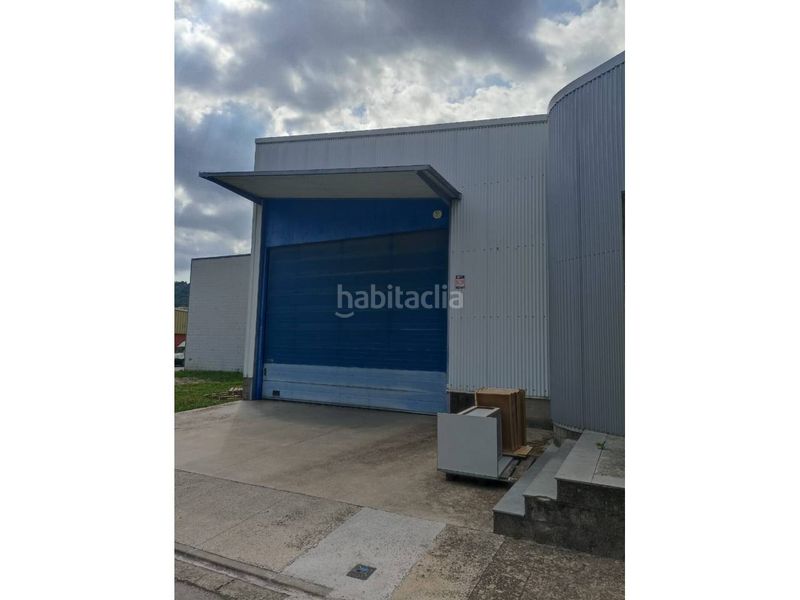 Foto 469f94b2-6579-4170-b625-9dfe79588e50. Nau industrial a Olot