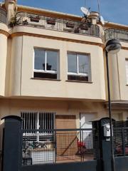 Casa adossada  Calle escritores valencianos. Casa en venta en onda  en situación especial