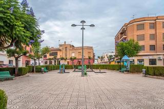 Maison à Carrer del camí reial 41. Chalet adosado en venta en betxí