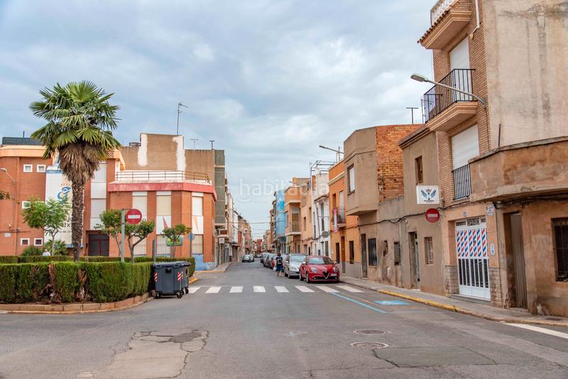 Foto be9a677f-70fa-41fe-a626-a21f34181205. Casa a carrer del camí reial 41 a Betxí