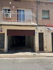 Location Local commercial  Carrer de miquel servet. Local muy céntrico en alquiler