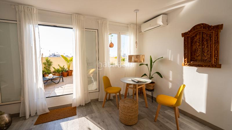 Foto 0a4d7e45-dece-408f-8d84-2e6f4e2ebd66. Ático vivienda en El Calvari Valencia