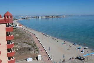 Piccolo appartamento in Calle g 6. Apartamento con vistas al mar mediterráneo