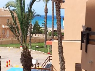 Estudi a Polígono y 87. Apartamento con algo de vistas al mediterráneo