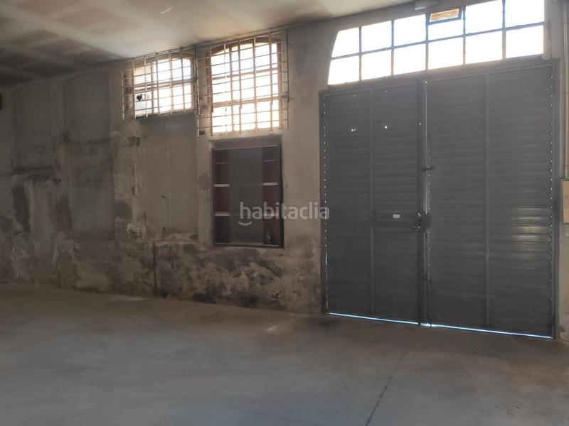 Foto 5864cfd7-10e6-4e97-9251-97023e8e437a. Alquiler local comercial en carrer de montserrat 31 multiples usos,almacen,oficina en Terrassa