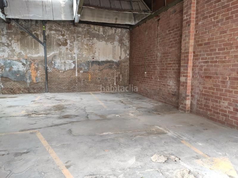 Foto e8b0c92d-f575-4151-86b9-b43547389f94. Lloguer local comercial a carrer de sant leopold 63 a Terrassa