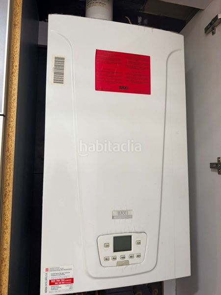 Foto c5078945-0364-4f43-a591-f0795d2205c2. Pis amb calefacció aparcament a Les Fonts Terrassa