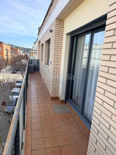 Foto fbf9b1aa-8b9c-4392-ace2-950570c92978. Pis amb calefacció aparcament a Les Fonts Terrassa