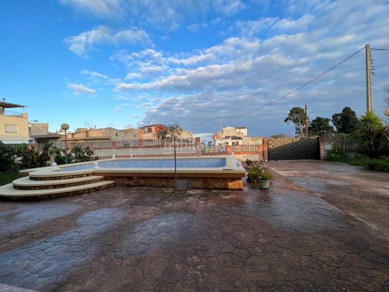 Foto 857ac792-b183-4977-9c14-64cf0932cbd2. Xalet amb calefacció aparcament piscina a Sueca Sueca