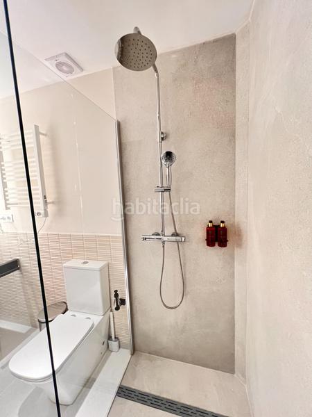 Foto 8fff6808-3886-4a66-93c2-c4785eed2f0e. Estudio  duplex, con licencia turistica, en planta baja, activo desde hace 1 año, muy rentable. en Valencia