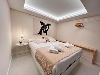 Estudi en Ciutat Jard. Estudio duplex,  con licencia turistica, en planta baja, activo