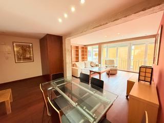 Affitto Appartamento in L´Amistat. Piso totalmente reformado de diseño y buenas calidades .