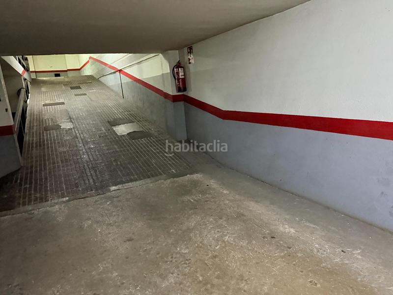 Foto 15bee489-92d0-41a8-93b3-128667064f4b. Aparcament cotxe a Exposició Valencia