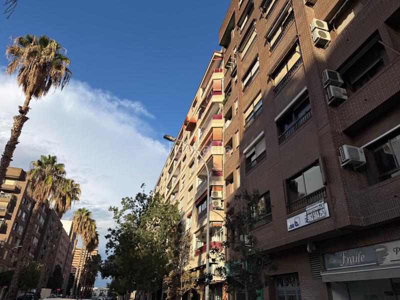 Foto f2bb43a4-7ade-4628-931a-c18b99224154. Alquiler piso  con excelente vistas al parque, en buena zona y buen edificio. en Valencia