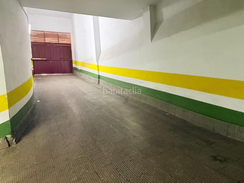 Foto 1375dbae-68ca-4455-911c-301bef8d9799. Aparcament cotxe a L´Illa Perduda Valencia
