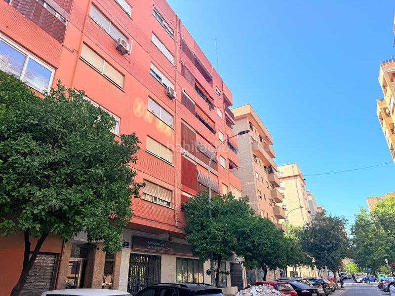 Foto 52273d7c-95e9-4ef2-a952-bd4a8c9b9da9. Aparcament cotxe a L´Illa Perduda Valencia