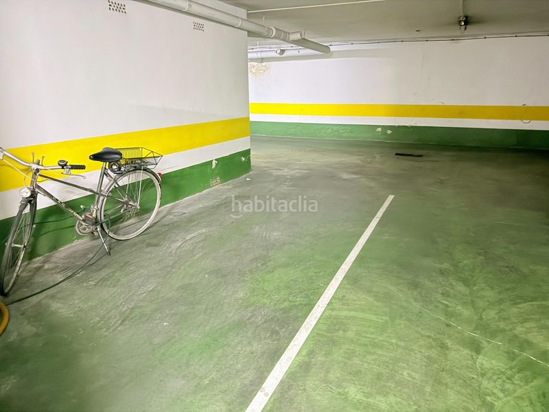 Foto 72ee8f86-8d1b-4486-9e36-60fbf7dc67a5. Aparcament cotxe a L´Illa Perduda Valencia