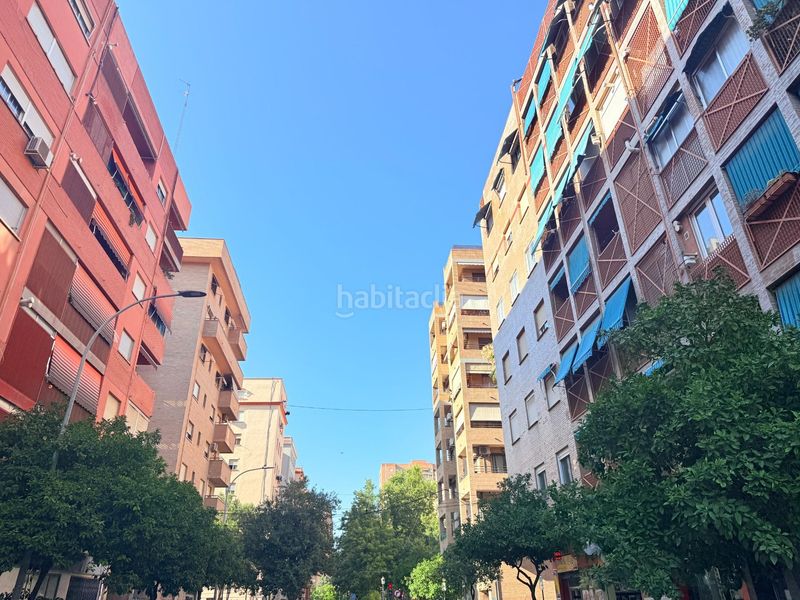 Foto c3e8a9a4-88e0-4882-8302-99e3ed2ed04c. Aparcament cotxe a L´Illa Perduda Valencia