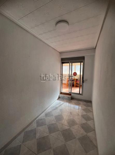 Foto 31bc34a3-aac4-4ca8-9b11-538f01057b6d. Alquiler piso alquiler vivienda e en Poble Nou Torrent