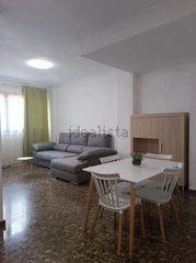 Rent Flat in Avenida de Abril-9 de Octubre
