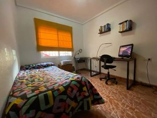Miete Erdgeschoss in El Cabanyal-El Canyamelar. Alquiler vivienda en valencia