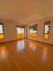 Rent Flat in Parc Central. Alquiler vivienda en torrente
