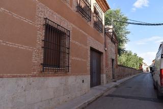 Solar industrial a Calle antonio machado 65. Solar urbano de 6.800m2 con antigua fbrica de harina en venta,