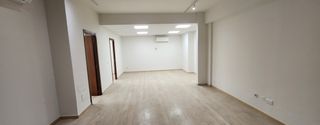 Affitto Ufficio in Carrer d'en vilanova 1a. Se alquila zona san miguel, mercado del olivar, oficinas de 240m