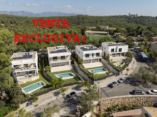 Chalet in Carrer de francesc vidal i sureda 111. Vivienda esquina