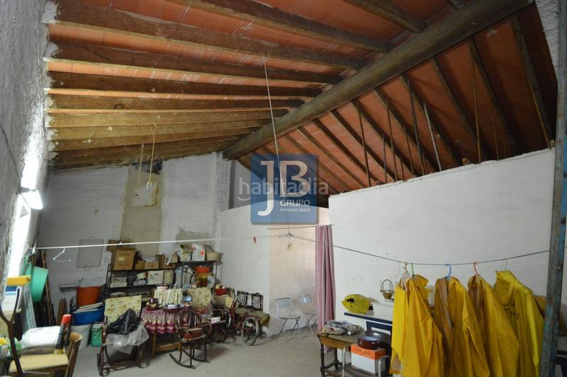 Foto b1f5f310-606b-4d40-bc44-c36f214d277b. Reihenhaus in Manuel