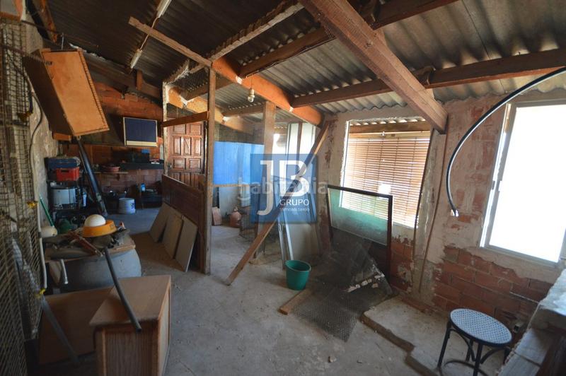 Foto f40aab20-7c99-4aa5-a7e8-d70d7eea3bae. Reihenhaus in Manuel