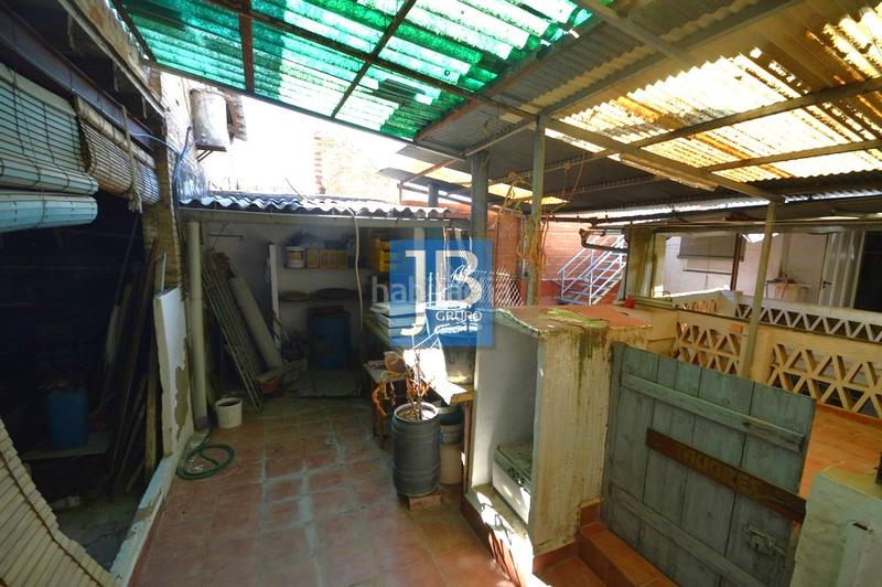 Foto fe3ffc3d-8fad-426c-a834-470d8f1a58d1. Reihenhaus in Manuel